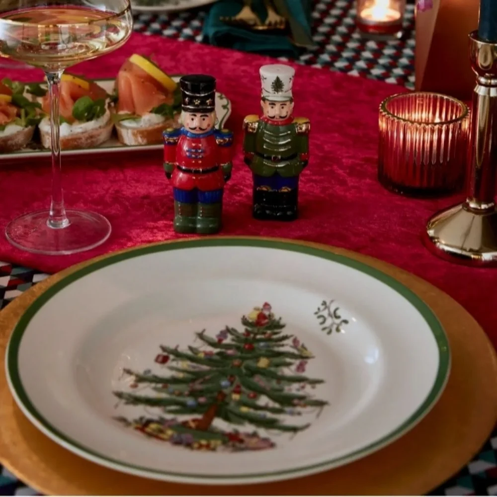Spode Christmas Tree Nutcracker Salt & Pepper Shaker Set Festive Table Setting